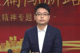 切尔西球迷观战曼城比赛时心脏病发，蓝军队长詹姆斯到医院探望